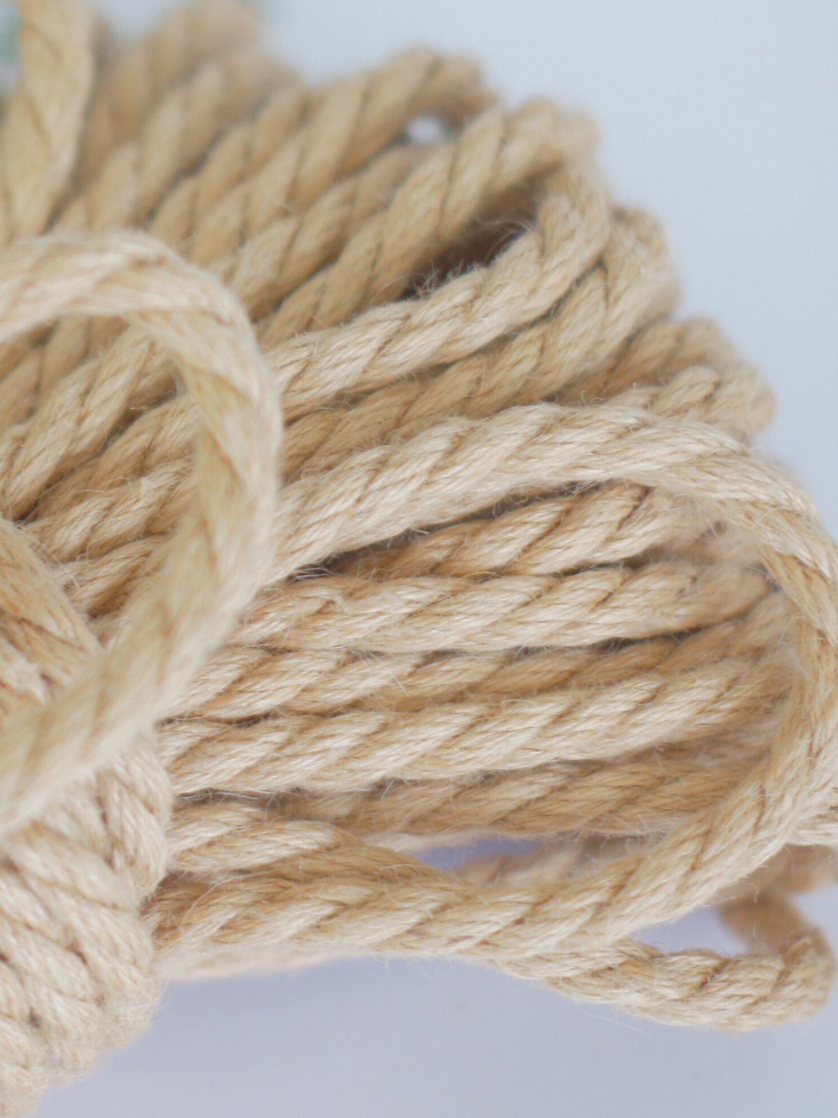 Mitsuki MIDI-ROLL, ~3kg, multi-ply loose-lay jute rope for Shibari and Kinbaku applications, untreated, JBO-free